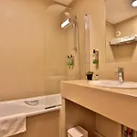 Otel & Appart-hotel Olatua 3*