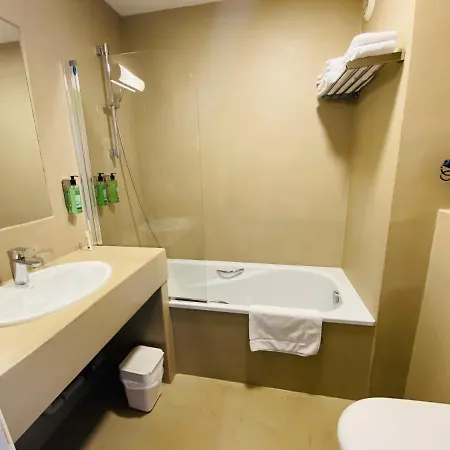 Hotel & Appart-hotel Olatua 3*