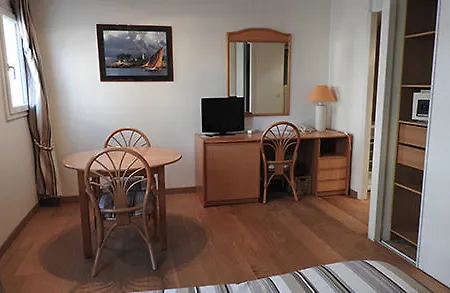 Hotel & Appart-hotel Olatua 3*