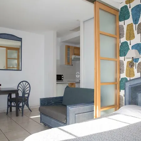 & Appart-hotel Olatua 3*