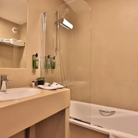 & Appart-hotel Olatua 3* بيدار