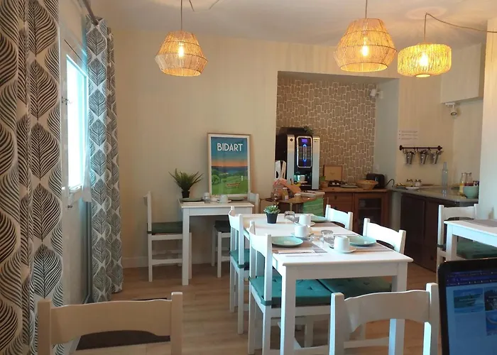 & Appart-hotel Olatua 比达尔