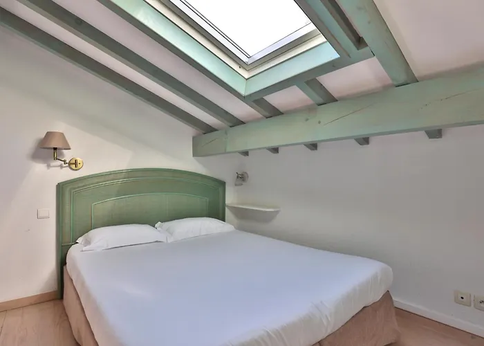 & Appart-hotel Olatua 3*