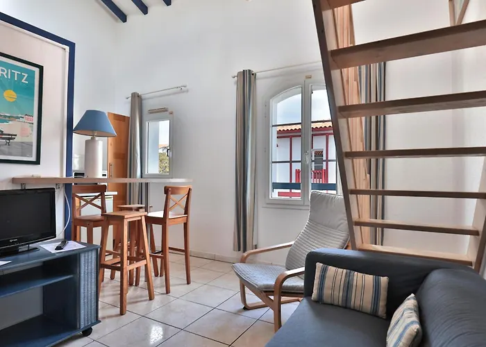 & Appart-hotel Olatua 3*