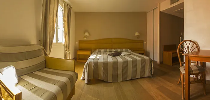 & Appart-hotel Olatua 3* Bidart